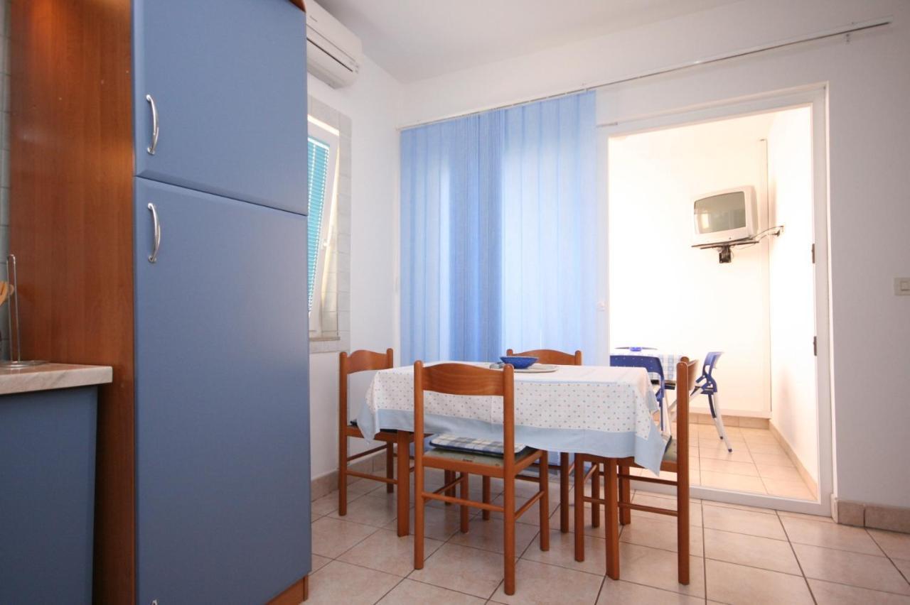Apartments By The Sea Stara Novalja, Pag - 6301 Exterior foto